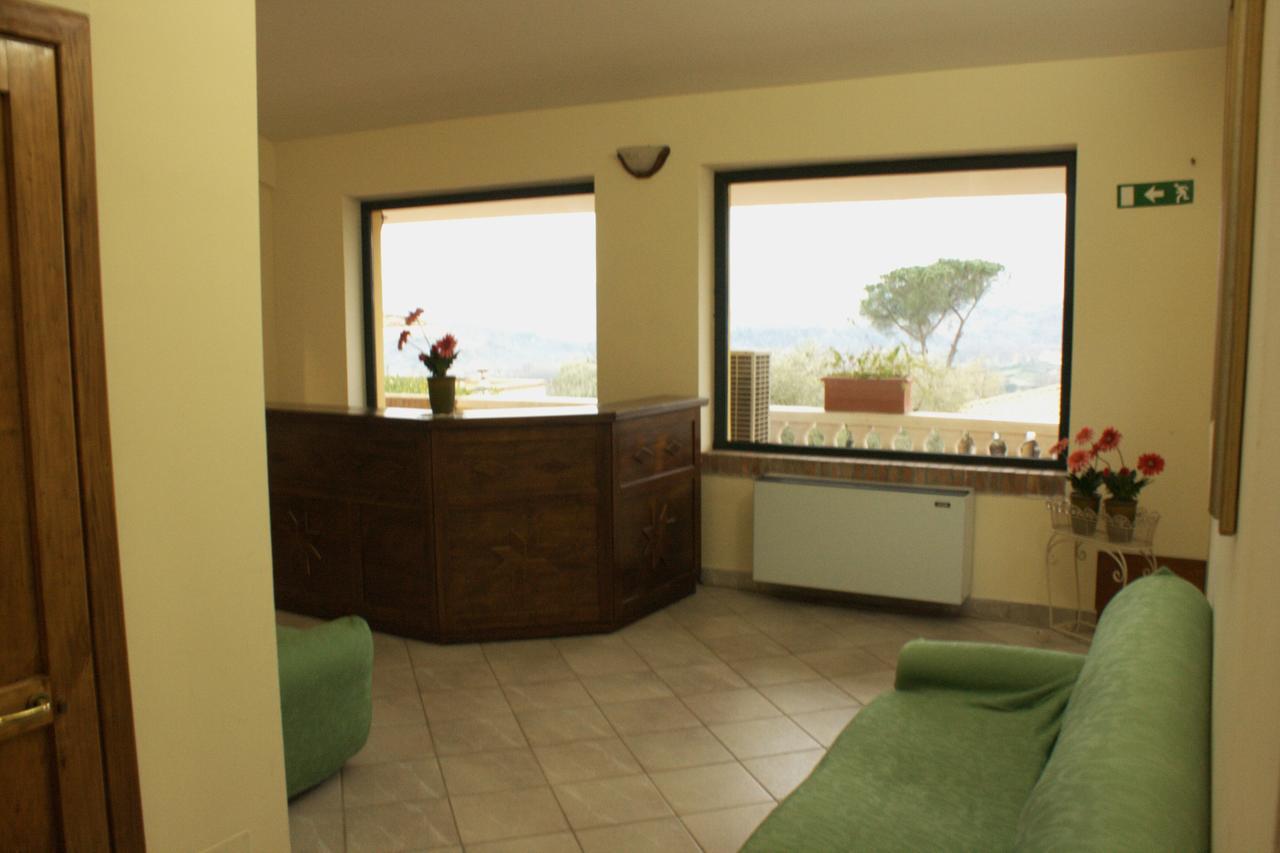 מונטה סן ג'ובאני קמפאנו Villa Del Colle מראה חיצוני תמונה